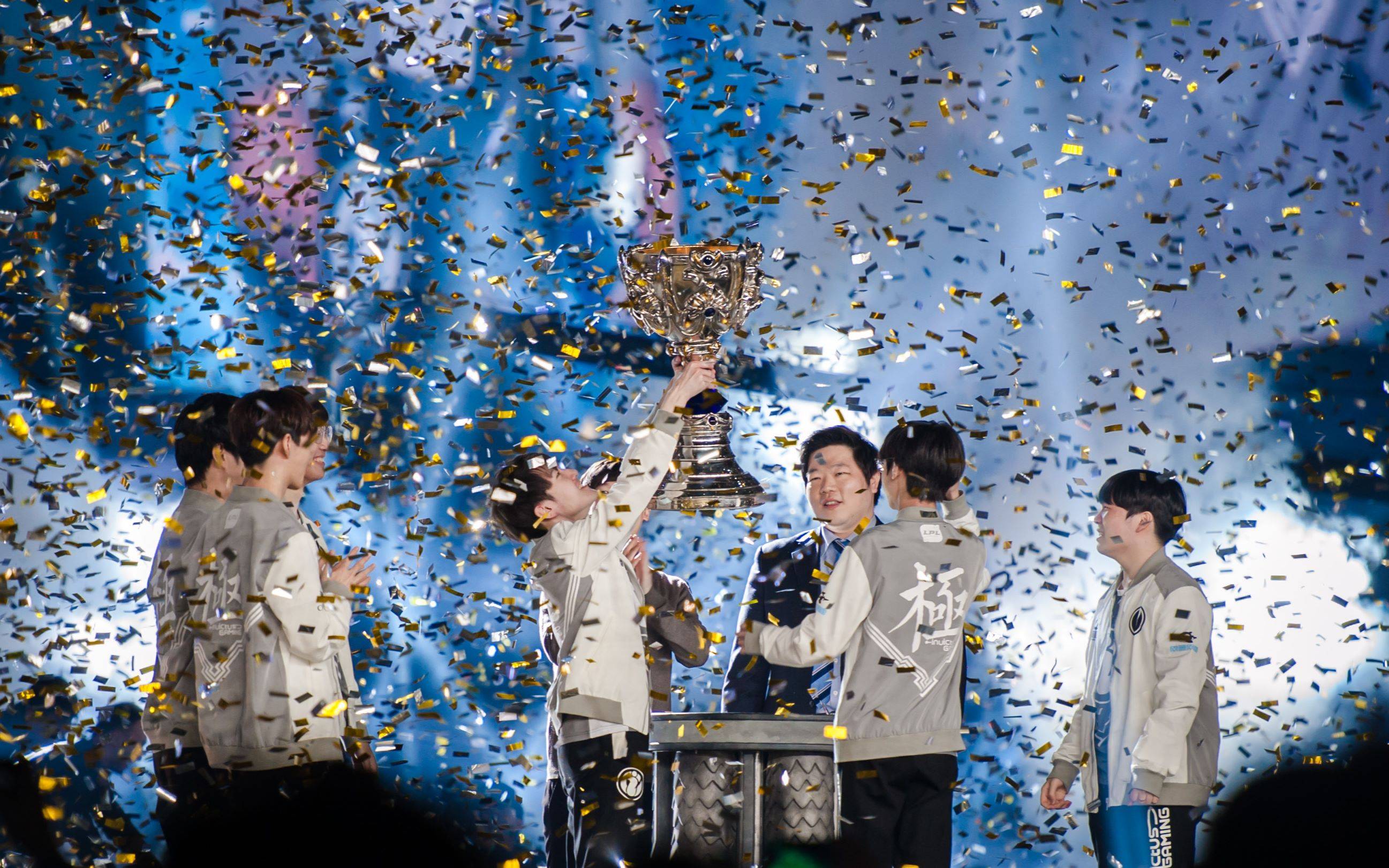 夺冠引发热议！，TheShy在公牛比赛中大比分获胜气势如虹延续