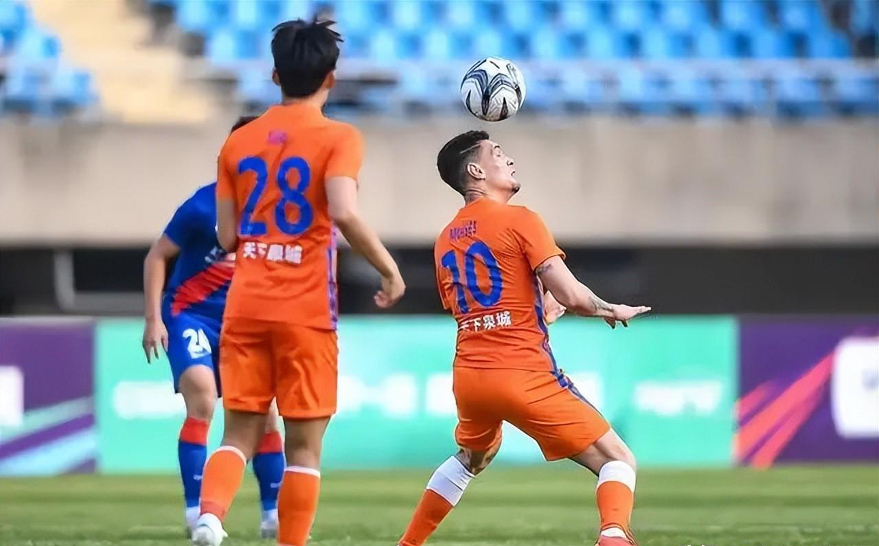 武汉三镇迎足总杯关键赛，加时末段更衣室发声，赛场秩序良好，球探报告显示潜力的简单介绍